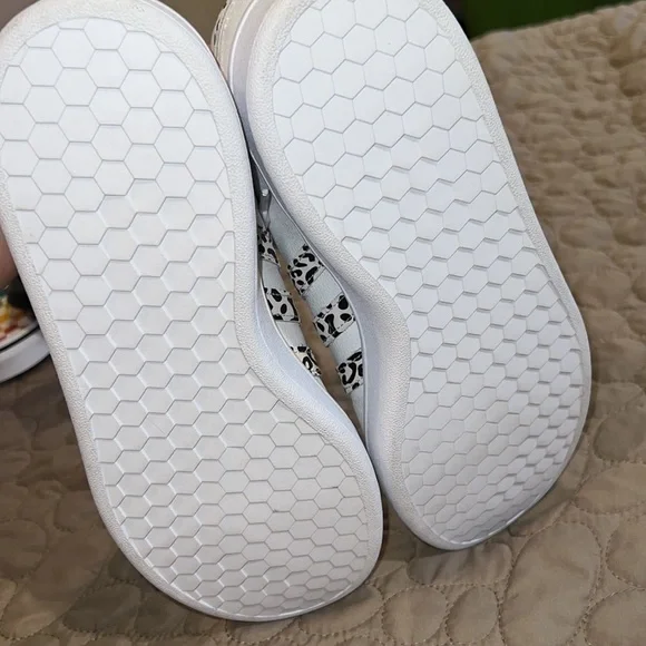 ADIDAS cheetah sneakers - Picture 3 of 5